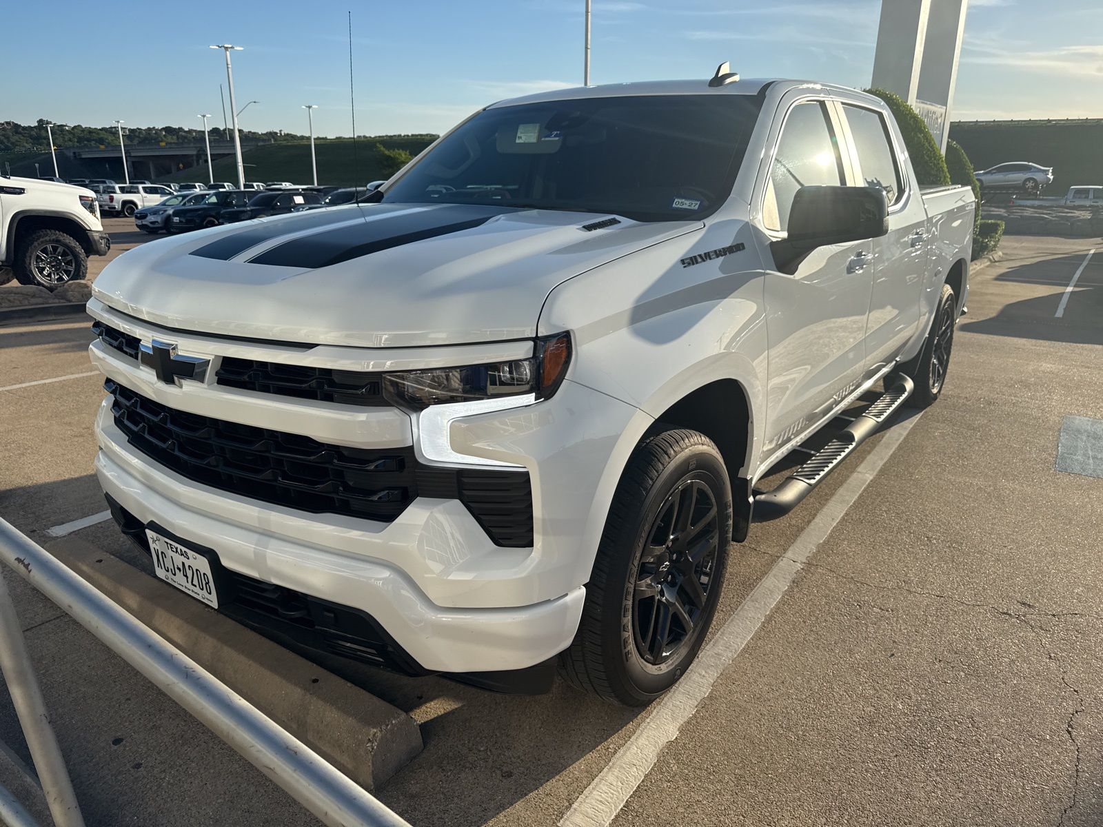 chevrolet silverado 1500 2025 1GCUKEE86SZ180266 image chevrolet silverado 1500 2025 1GCUKEE86SZ180266 image